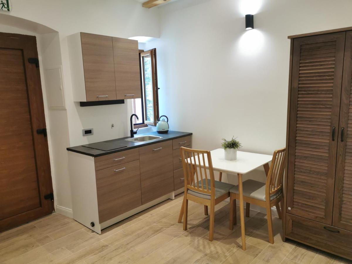 Apartmani Rosa I Linda Rijeka Eksteriør billede